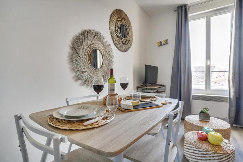 808 Chic Suite - Superb Apartment Баньоле Екстериор снимка