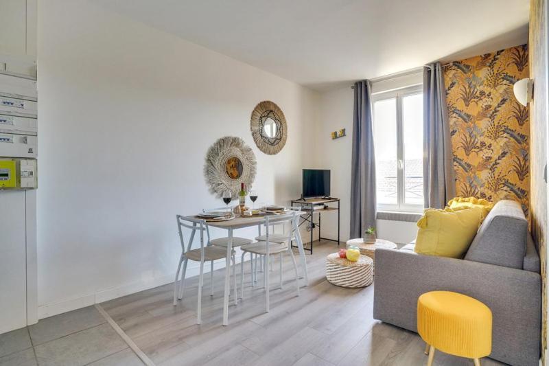 808 Chic Suite - Superb Apartment Баньоле Екстериор снимка